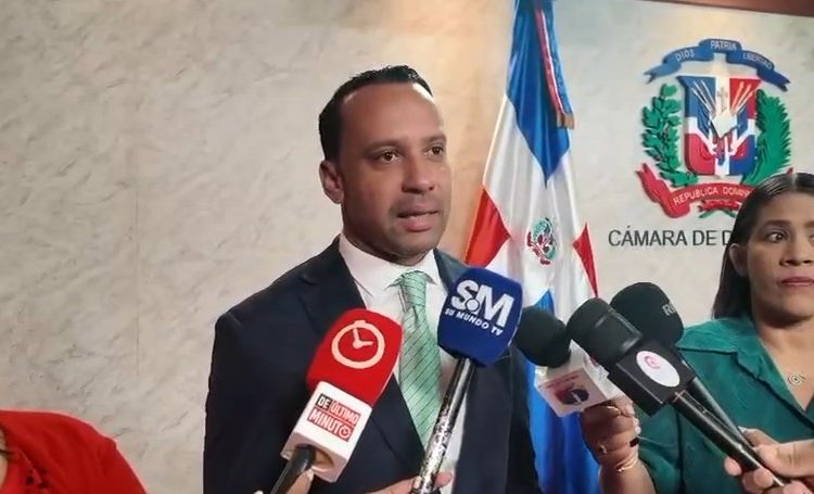 Diputado Oscar Morel denuncia abandono tras cinco meses del colapso de puente en Don Juan