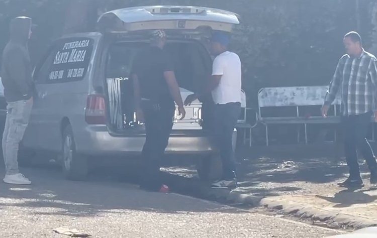 Joven de 18 años muere tras recibir disparos al intentar proteger a su pareja en Villa González