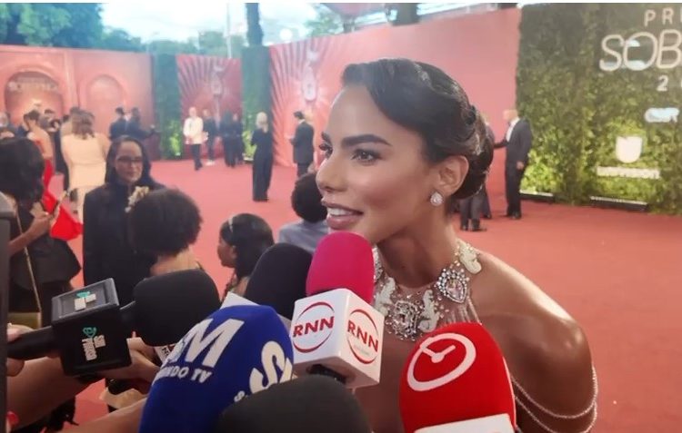 Jearmanda Ramos vive su primera experiencia en Premios Soberano y destaca el arte dominicano