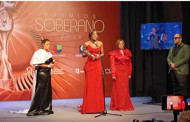 Amara La Negra anuncia su regreso a la música luego de recibir Soberano como Comunicadora Destacada en el Extranjero