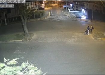 Otro asalto en Santiago: mujer es despojada de sus pertenencias en plena vía pública en Jardines del Yaque