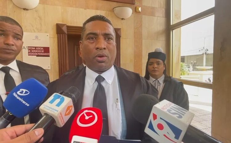 Jueza aplaza para el miércoles coerción contra implicados en ataque con bisturí a agente de la Digesett en Aeropuerto del Cibao