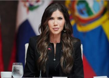 Kristi Noem realiza visita sorpresa a RD y se reúne con Abinader en Punta Cana