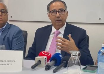 Empresarios de Santiago denuncian avance de marcas blancas y exigen frenar competencia desleal