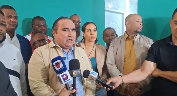 Víctor Pavón denuncia incapacidad de Betty Gerónimo para combatir la crisis sanitaria en SDN