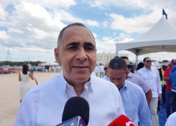 Nelson Arroyo asegura nueva planta fortalecerá sistema eléctrico y destaca récord en recaudaciones de Aduanas