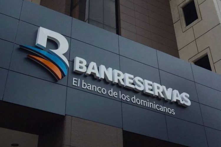 Banco de Reservas realiza jornada de bancarización en la UASD