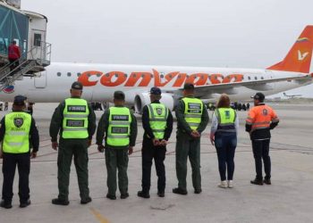 Llegan a Venezuela 171 migrantes en un vuelo de repatriación procedente de Estados Unidos