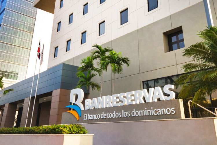 Banreservas refuerza su estrategia internacional acercando viviendas a dominicanos en el exterior