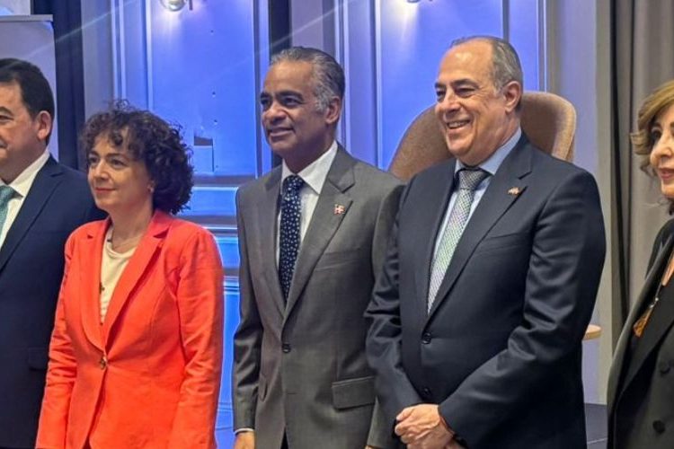 Joel Santos destaca que sector energético capta más del 20 % de la inversión extranjera en República Dominicana