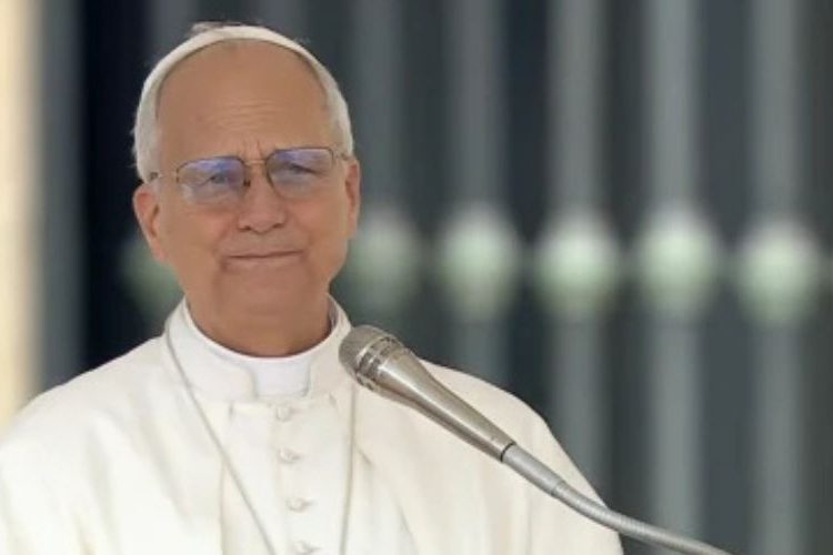 El papa: «¡Los bombardeos aéreos deberían haberse prohibido para siempre!»