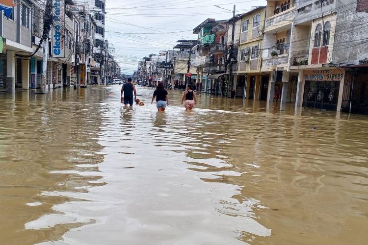 Catorce fallecidos y más de 71.000 afectados por lluvias en lo que va de año en Ecuador
