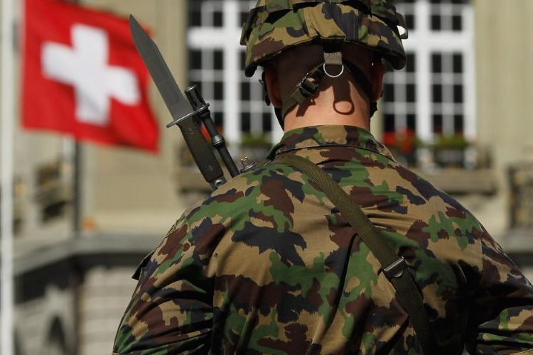 La neutral Suiza bloquea la exportación de material de guerra a EEUU por conflicto de Irán