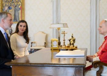 Los reyes abordaron en el Vaticano la visita a España del papa y el compromiso por la paz
