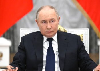 Putin promulga ley que prohíbe extraditar a extranjeros que sirvieron en el Ejército ruso