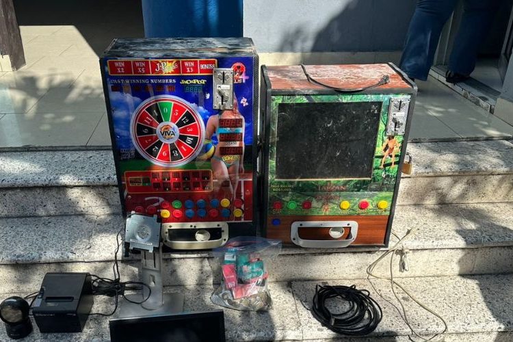 Policía Nacional ocupa máquinas tragamonedas y equipos de juegos de azar