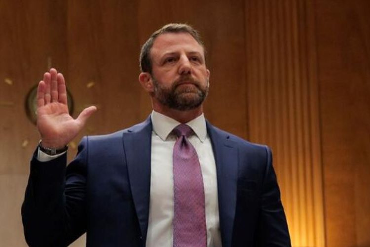 Markwayne Mullin es confirmado por el Senado para dirigir Seguridad Nacional de EE.UU.