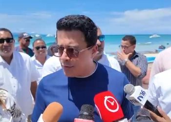 Collado defiende la gestión pública y pide cuidar los destinos turísticos