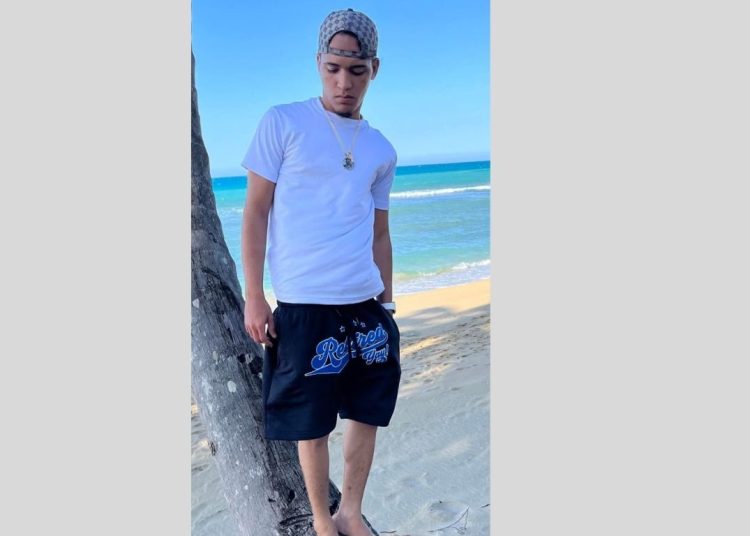 Consternación en Villa Riva por caso de joven que fue llevado al hospital tras varias horas sin signos vitales
