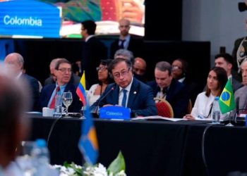 Colombia traspasa a Uruguay la presidencia pro tempore de la Celac