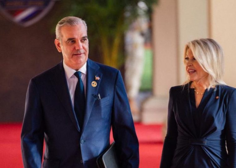 Presidente Abinader llega a la cumbre “Escudo de las Américas” convocada por Donald Trump en Miami