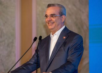 Abinader afirma que el país está preparado para enfrentar el impacto de la crisis internacional del petróleo