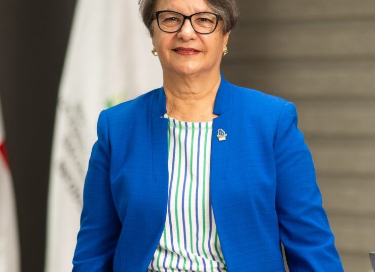 ISFODOSU se niega a realizar graduación extraordinaria y mantiene en espera a más de 100 egresados