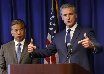 California demanda al Gobierno Trump por reanudar la operación de oleoductos cerrados por un gran derrame