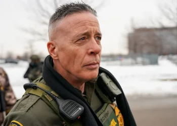 Gregory Bovino, el polémico jefe de la patrulla fronteriza de EE.UU., anuncia su retiro