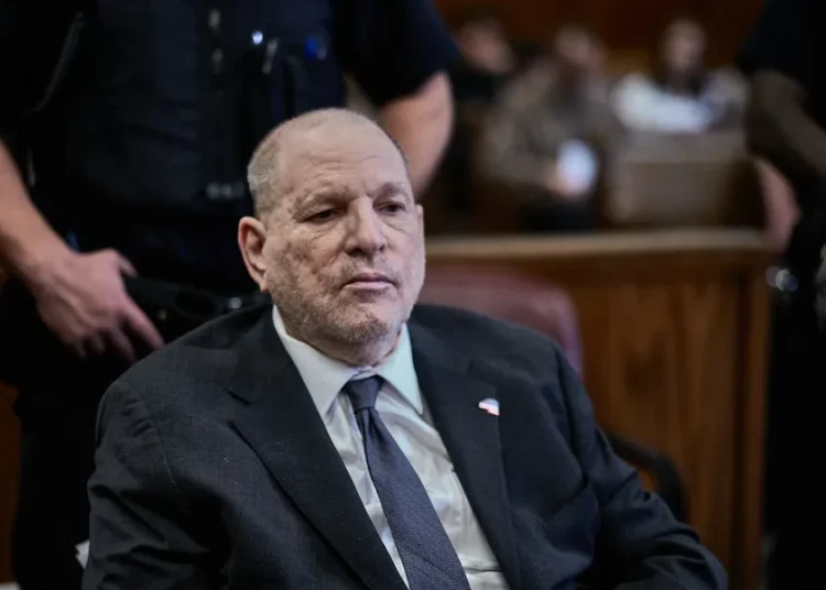 Harvey Weinstein vuelve a defender su inocencia y describe la cárcel como un «infierno»