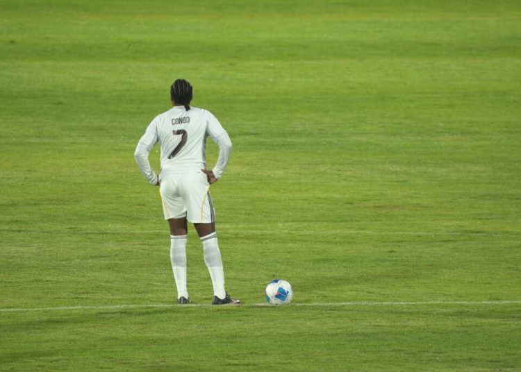 “Noche de Leyendas” termina 2-2 entre FC Barcelona y Real Madrid en Santo Domingo