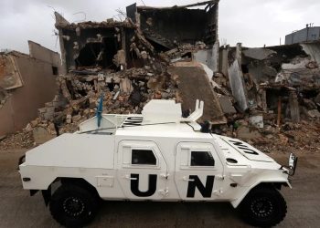 Un integrante de la fuerza de paz de la ONU en el Líbano muere en un ataque