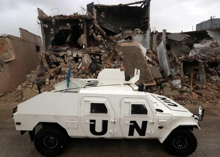 Un integrante de la fuerza de paz de la ONU en el Líbano muere en un ataque