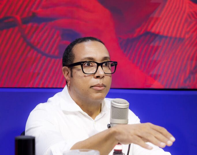 Eliseo Almánzar analiza la guerra Irán-Israel: RD enfrentará alza en subsidios y costos de energía