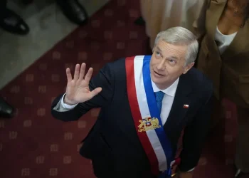 Kast evalúa indultar a los policías condenados por violaciones a los derechos humanos en el estallido social