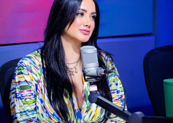 Larimar Fiallo da la bienvenida a su hija Elena en una emotiva llegada en el Día de San Patricio