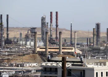 La gasolina sube casi un 17 % en EE.UU. desde el inicio de la guerra con Irán