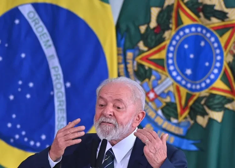 Lula prohíbe la entrada a Brasil a un consejero de Trump que pretendía visitar a Bolsonaro