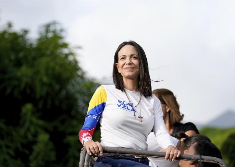 María Corina Machado recorrerá Venezuela al llegar al país, dice su partido