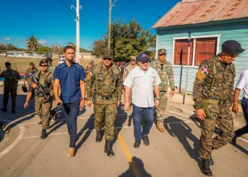 Paliza y Fernández Onofre visitan comunidades remotas en la frontera