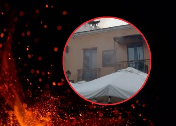 Incendio afecta restaurante en la Zona Colonial; empleados intentan sofocar las llamas