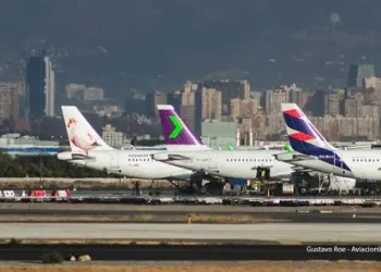 Aerolíneas en Chile alertan que subida sostenida del petróleo tendrá efectos en tarifas