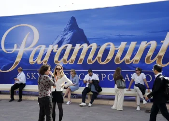 Paramount prevé invertir 30.000 millones de dólares en contenido tras adquirir Warner Bros