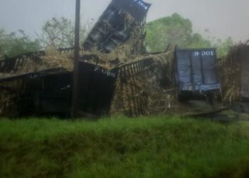 Descarrilamiento de locomotora en La Romana deja vagones fuera de la vía sin heridos
