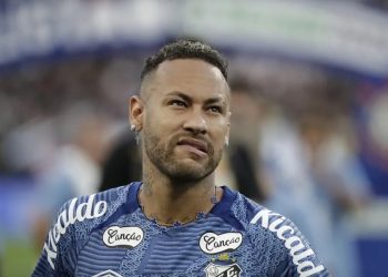 Neymar responde a rumores sobre su estado físico: “No está pasando nada”