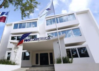 ProCompetencia advierte marcas blancas deben cumplir normas para garantizar competencia justa