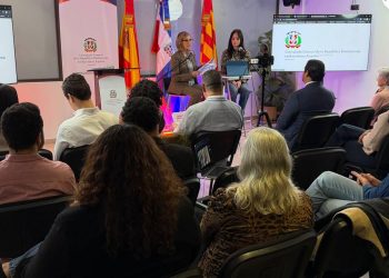 Celebran conferencia “El legado compartido entre Tarragona y la República Dominicana” 500 años de historia a través del azúcar