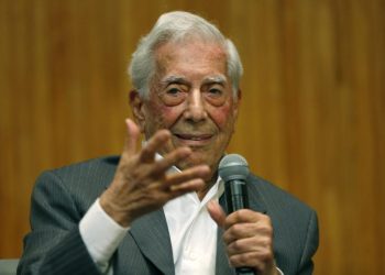 Perú celebra el 90 aniversario de nacimiento de Vargas Llosa con cine, charlas y teatro