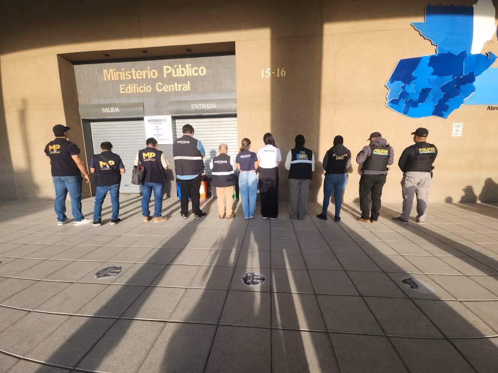 La policía y la fiscalía ejecutan operativos contra explotación laboral infantil en Guatemala