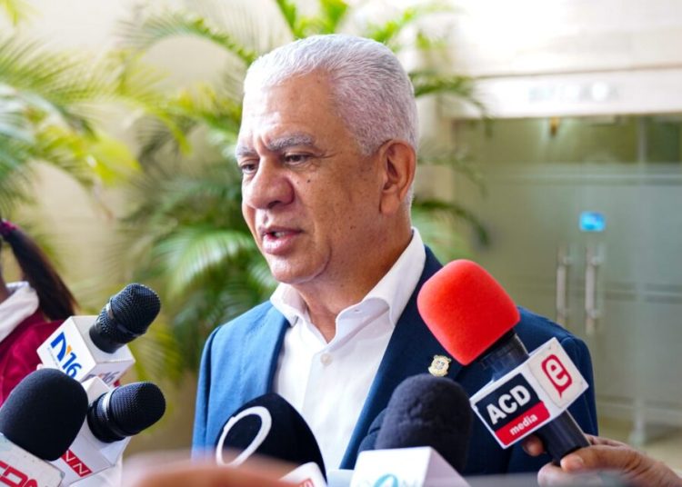 Ricardo de los Santos desmiente retiro de proyecto para fusionar Educación y Educación Superior